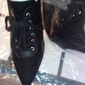 "Wild Diva Lounge" black suede open back, lace up granny boot, size 6, BRAND NEW